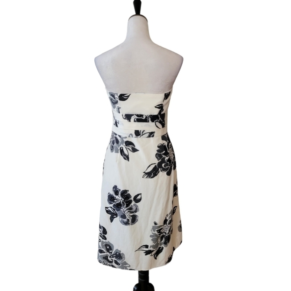 Ann Taylor Strapless 100% Silk Floral Dress Size 4 - Picture 3 of 4
